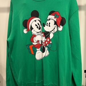 Disney Green Mickey and Minnie Christmas Sweatshirt size XL